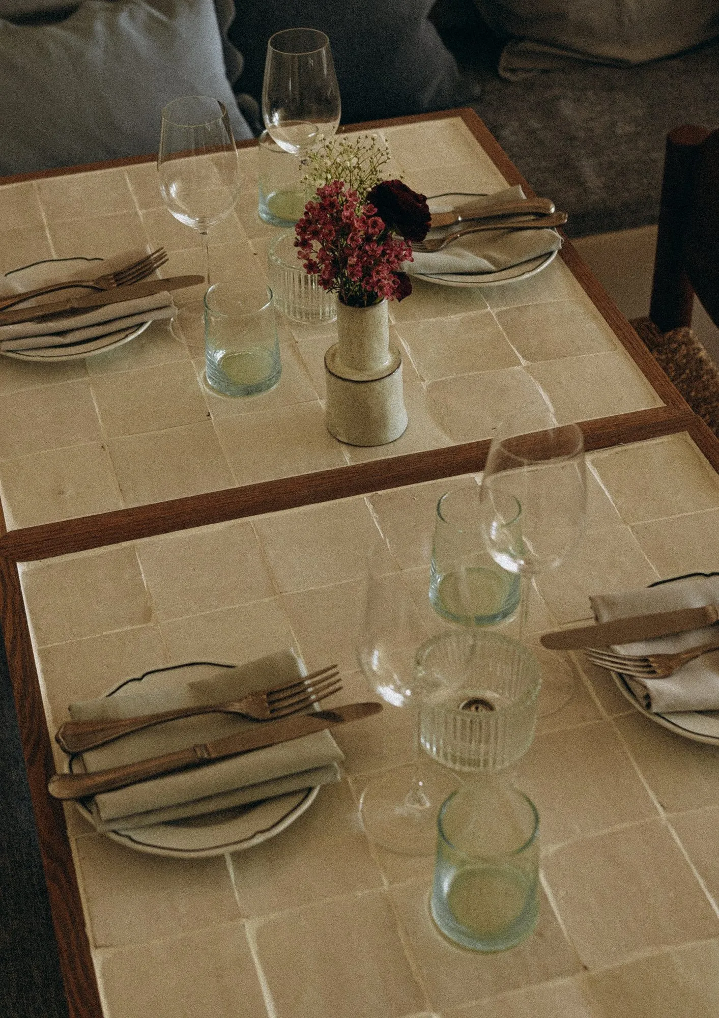 Greek restaurant interior — Alisa: Wine and Friends - restaurant
